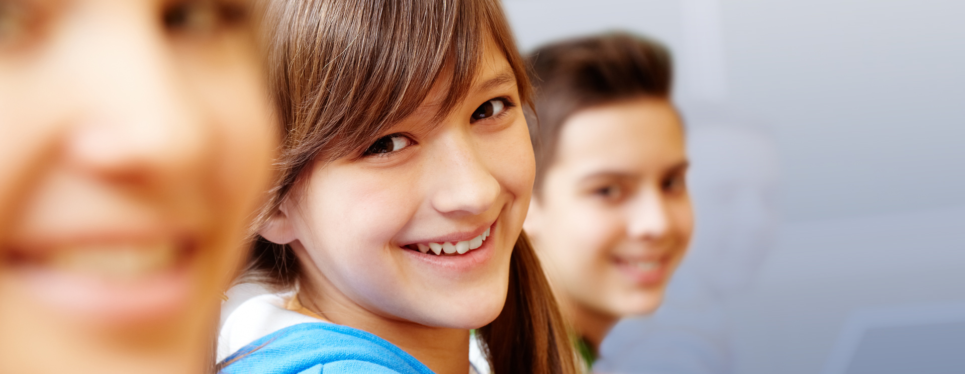 Header Estudiantes